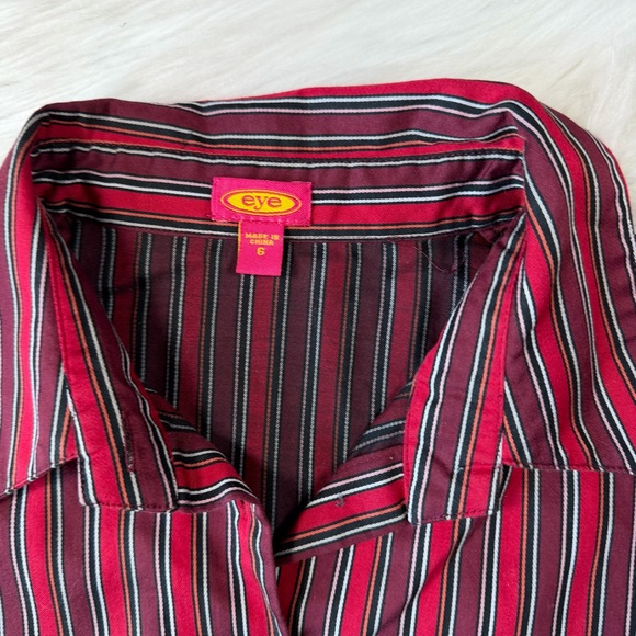 Eye Y2K Button Down Top - Picture 4 of 11